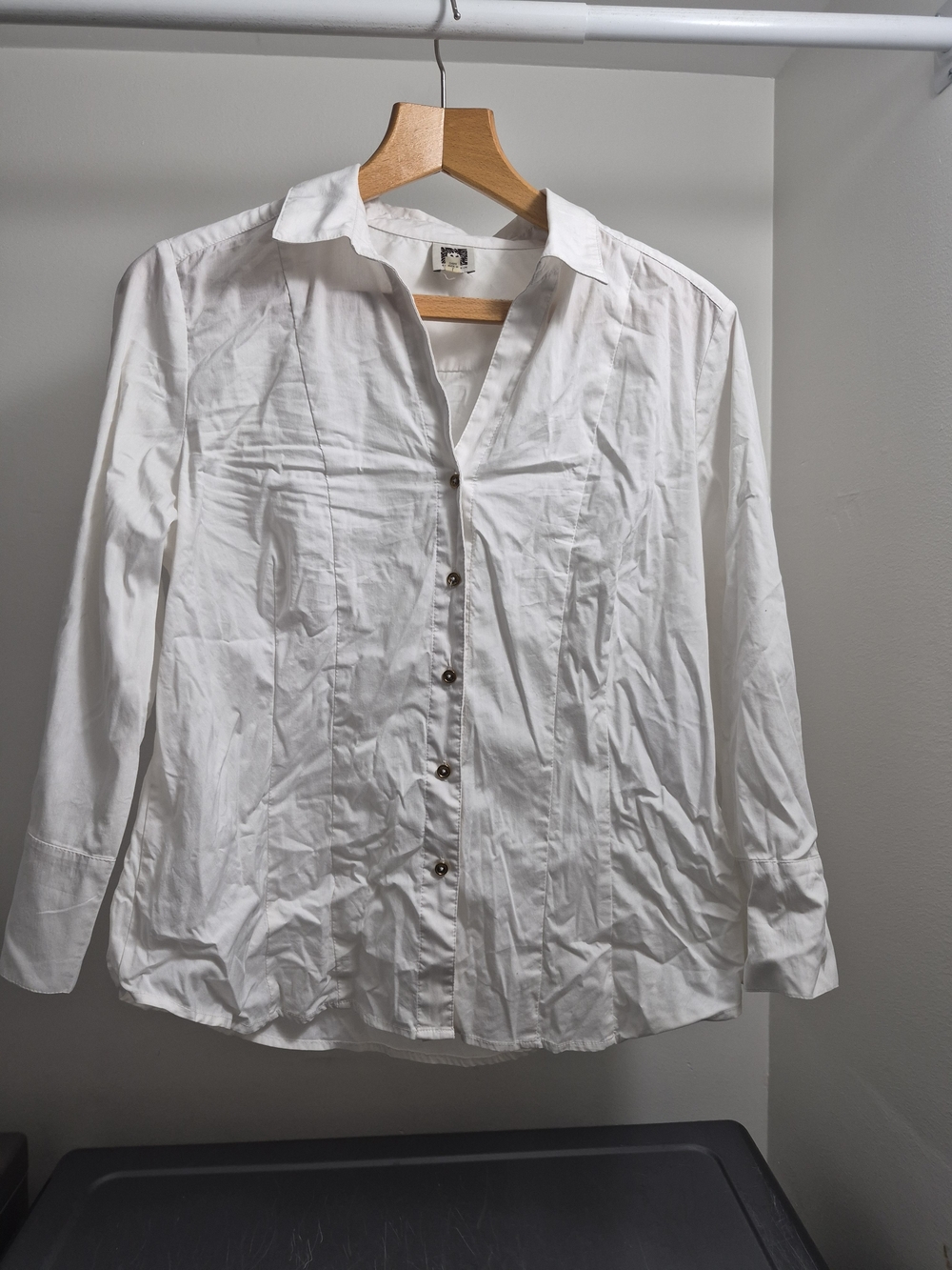Classic White Button-Up Men's Shirt - Brand Unspecified